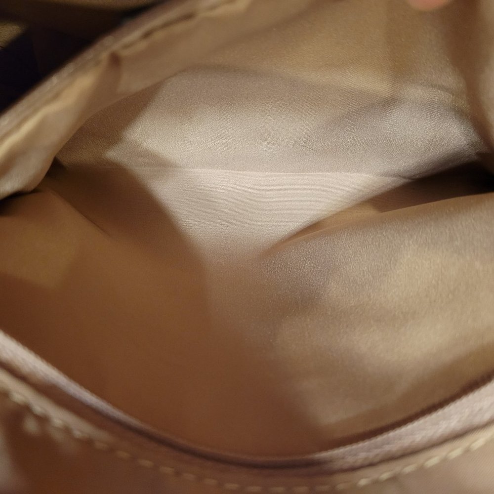 Nine & Co Red Bucket Tote - Picture 9 of 16
